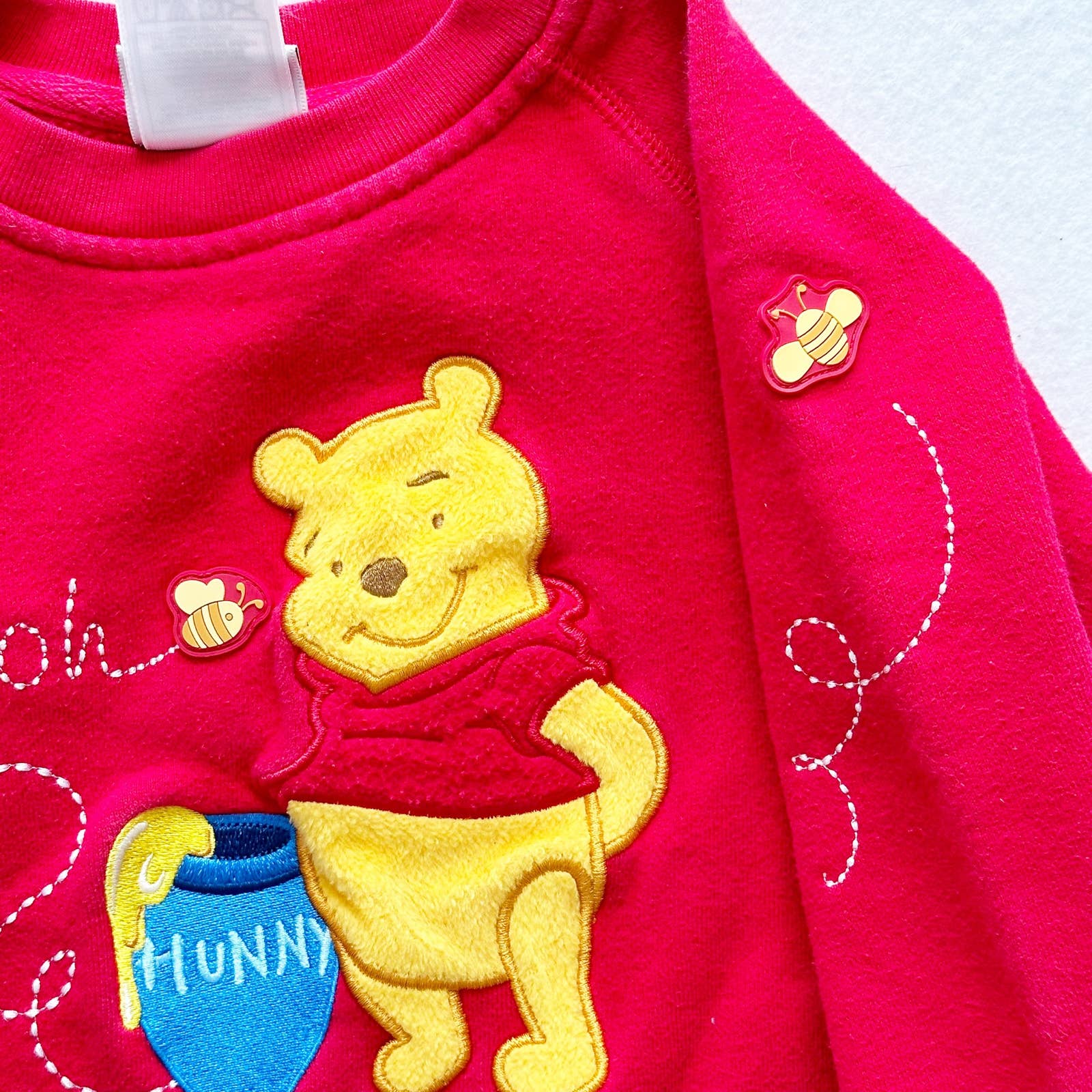 Vintage Disney Store Pooh and Bees Sweatshirt: 4/5y - Yellow Clover Vintage Kids Clothes