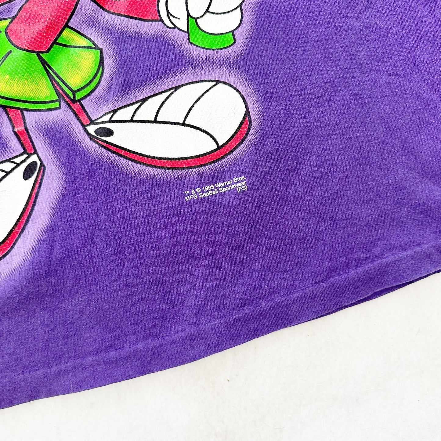 Vintage Looney Tunes Marvin Space Man Tee: 8/10y? - Yellow Clover Vintage Kids Clothes