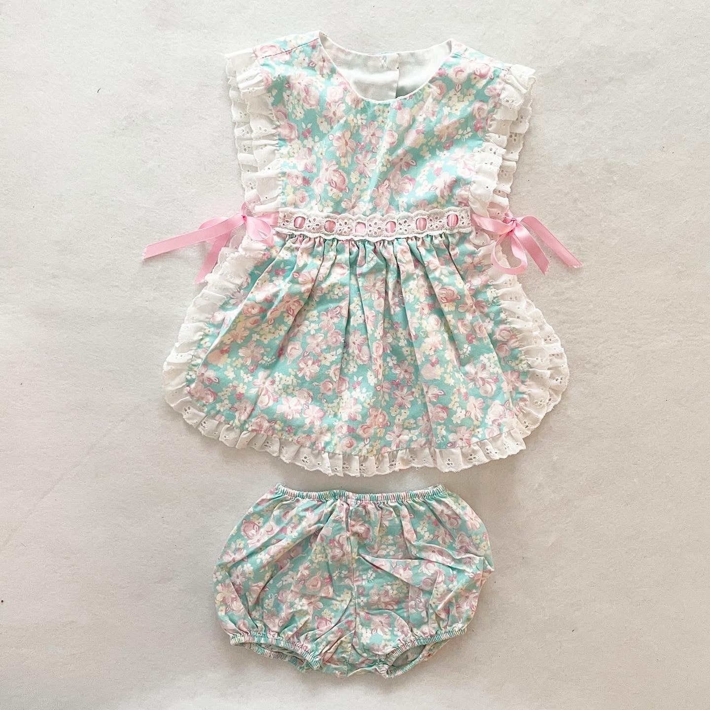 Holiday of Miami Floral Set