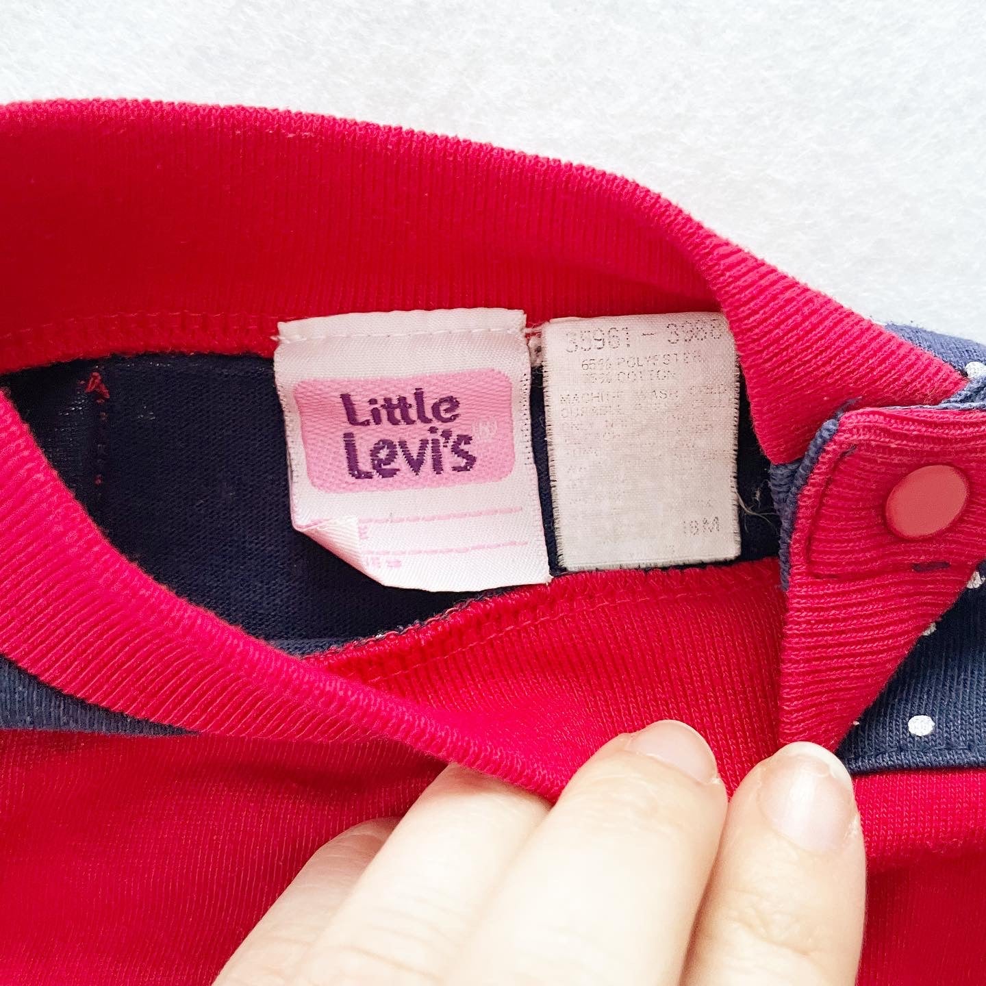 Levi’s Hearts Top