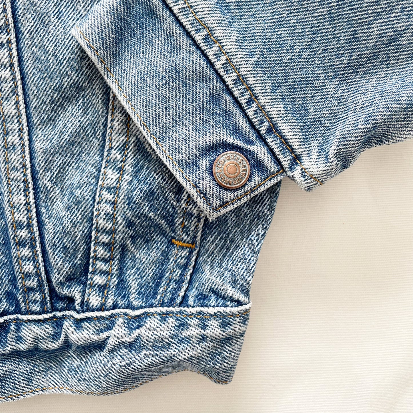 Levi’s Medium Wash Orange Tab Jacket • 2T