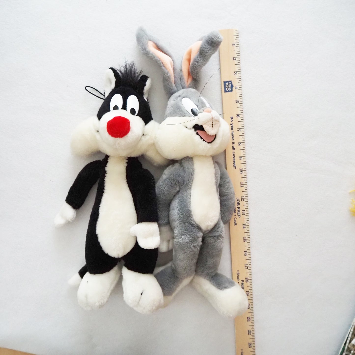 Bugs Bunny and Sylvester Pair