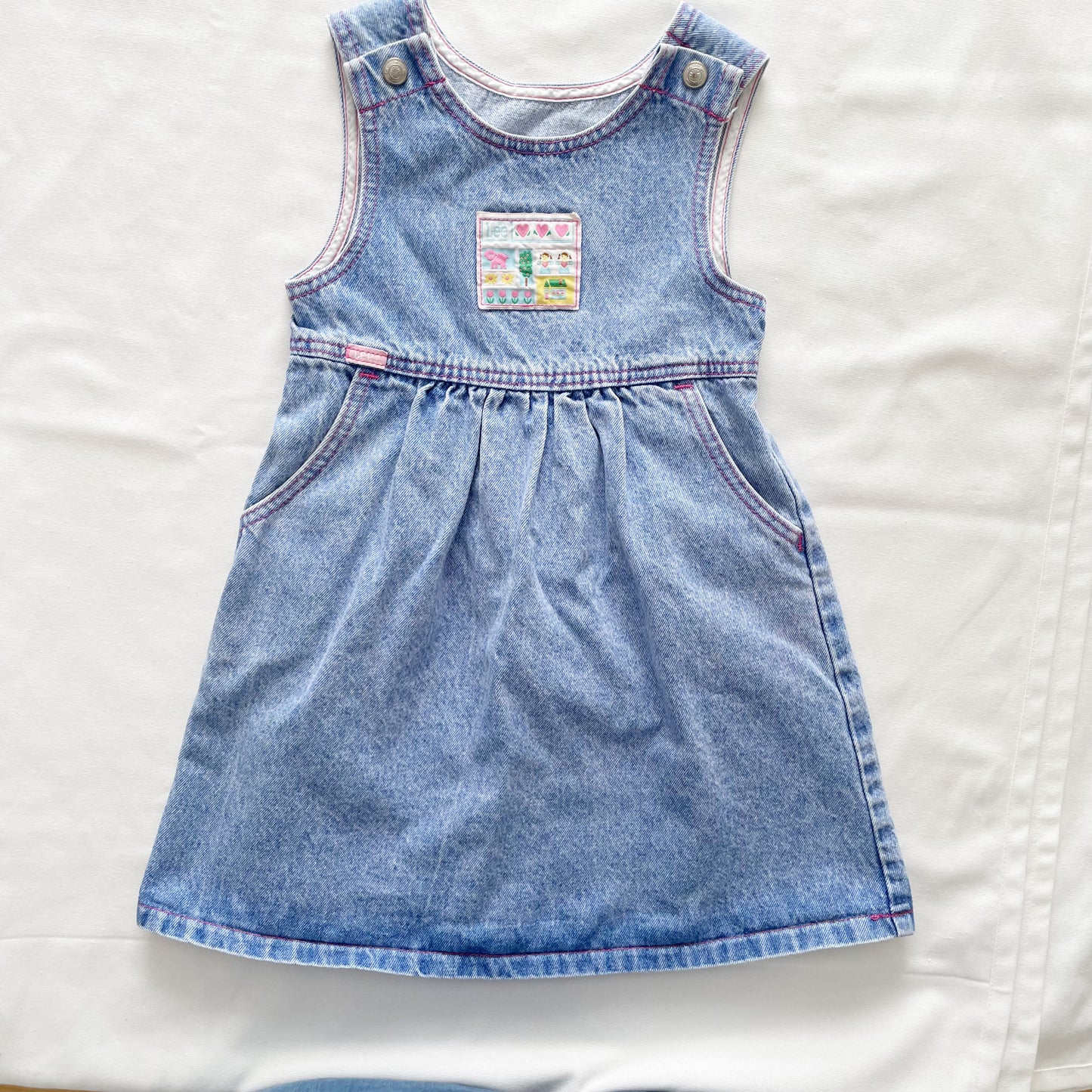 Lee Patch Lighter Wash Denim Pinafore Dress • 6y - Yellow Clover Vintage Kids Clothes