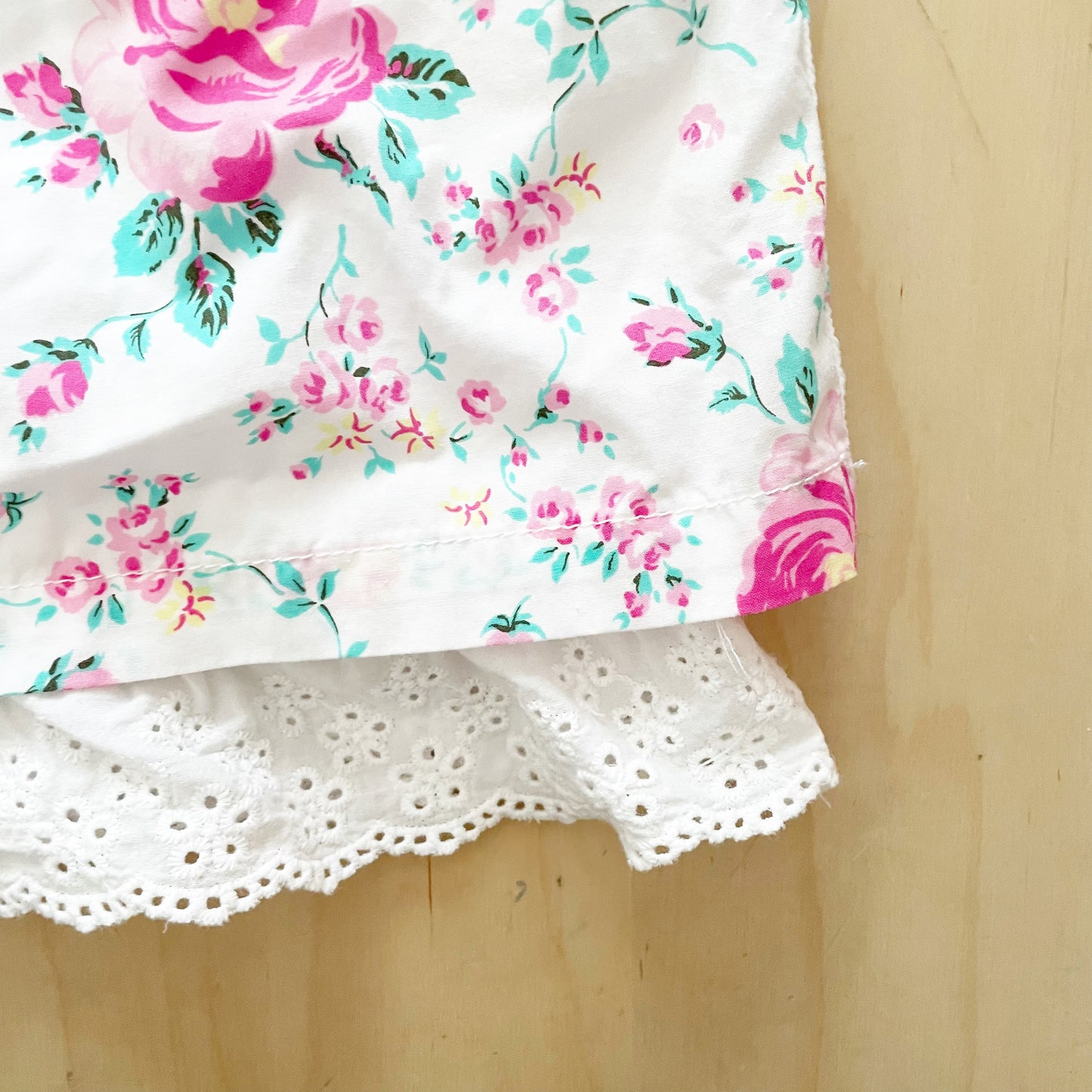 OshKosh Floral Eyelet Skirtall