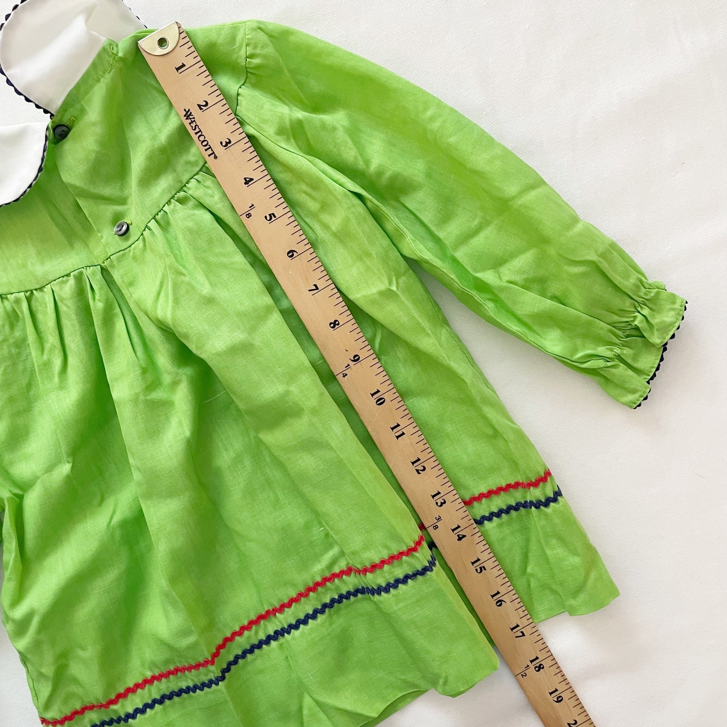 Vintage Smocked Collared Dress • 4T (?) - Yellow Clover Vintage Kids Clothes
