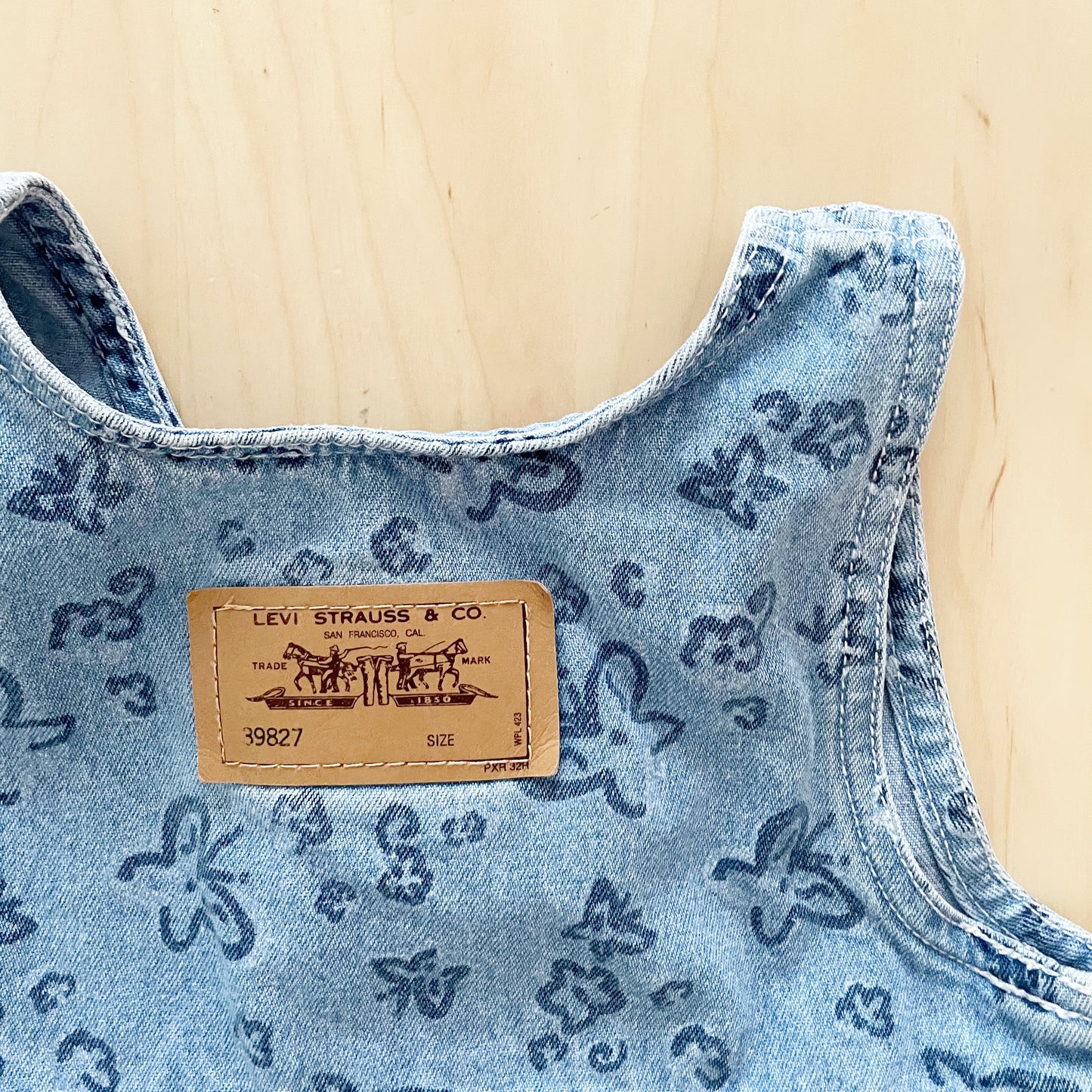 Vintage Levi’s Butterfly Print Jumper - Yellow Clover Vintage Kids Clothes