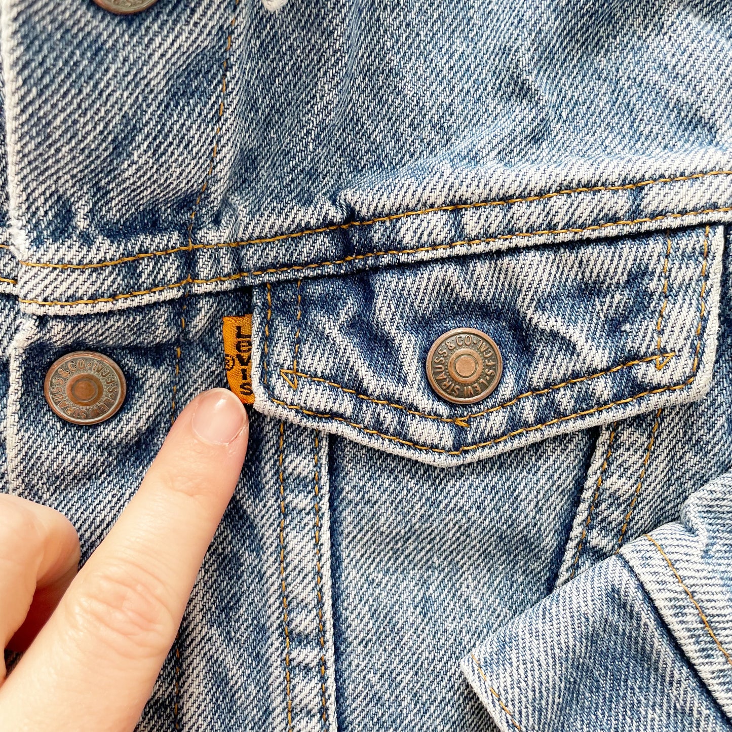 Levi’s Medium Wash Orange Tab Jacket • 2T