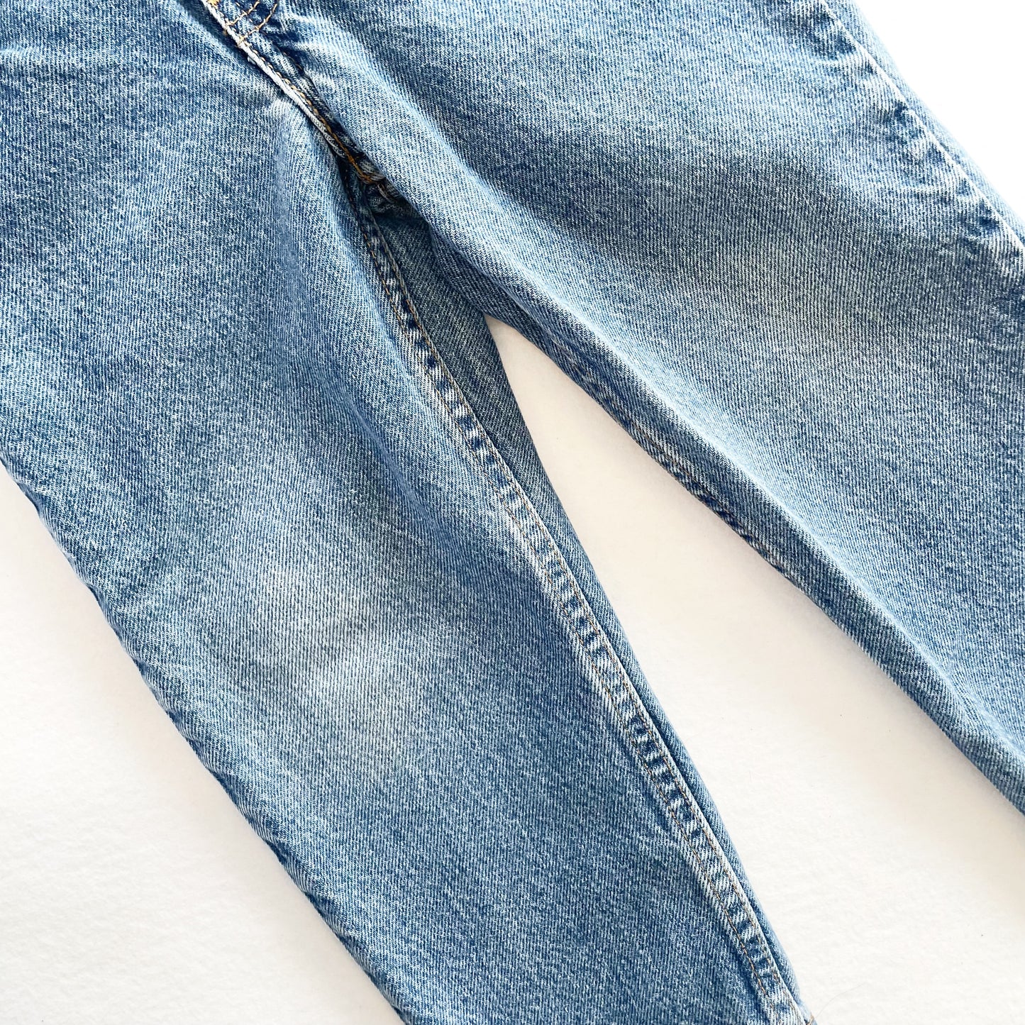 Levi’s 550 Medium Wash Orange Tab Jeans • 4y - Yellow Clover Vintage Kids Clothes