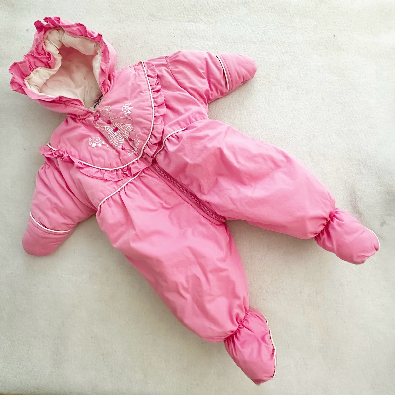 Vintage OshKosh Baby B’gosh Teddy Bear Embroidered Bunting Suit: 0/6m - Yellow Clover Vintage Kids Clothes
