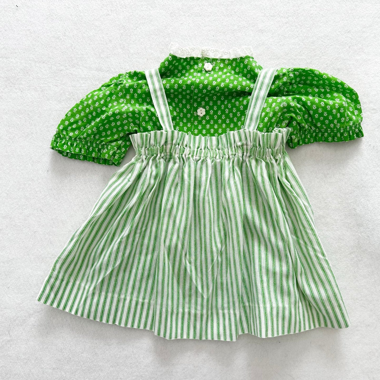 Vintage Girl Appliqué Pinafore Dress Set: 18/24m? - Yellow Clover Vintage Kids Clothes