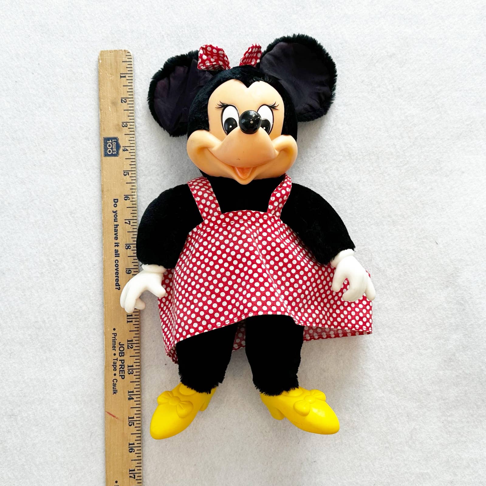 Vintage Applause Brand Minnie Mouse Rubber Face Plush - Yellow Clover Vintage Kids Clothes