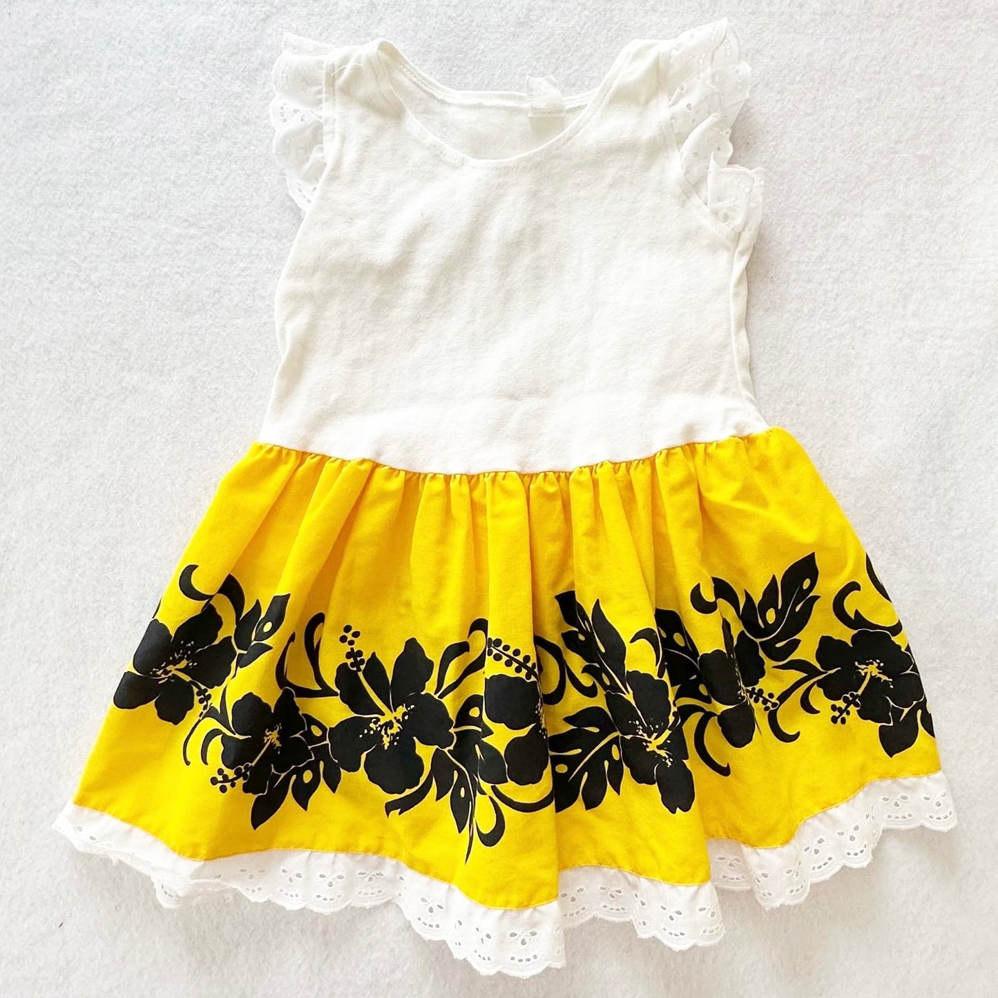 Vintage Hawaiian Yellow and Black Floral Print Dress: 5T? - Yellow Clover Vintage Kids Clothes