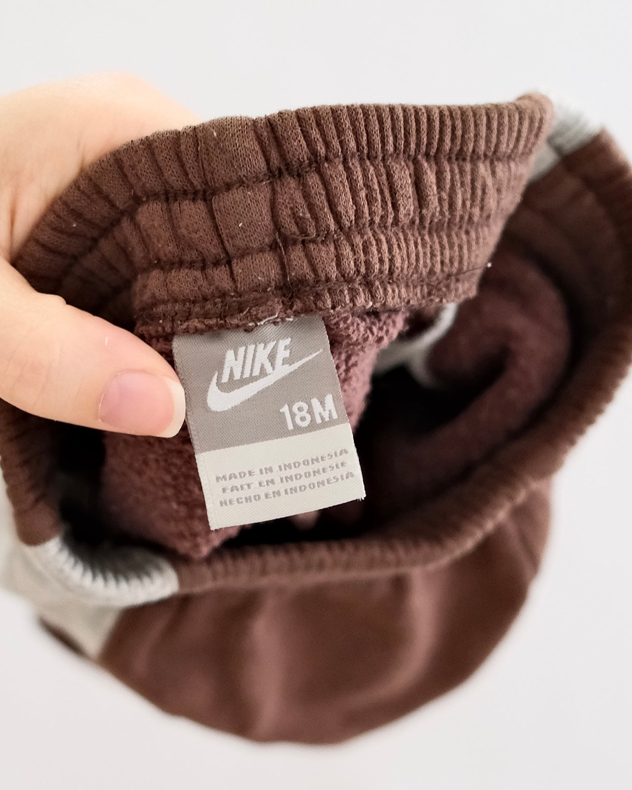 Y2K Nike Brown Fleece Sweatpants, size 18M