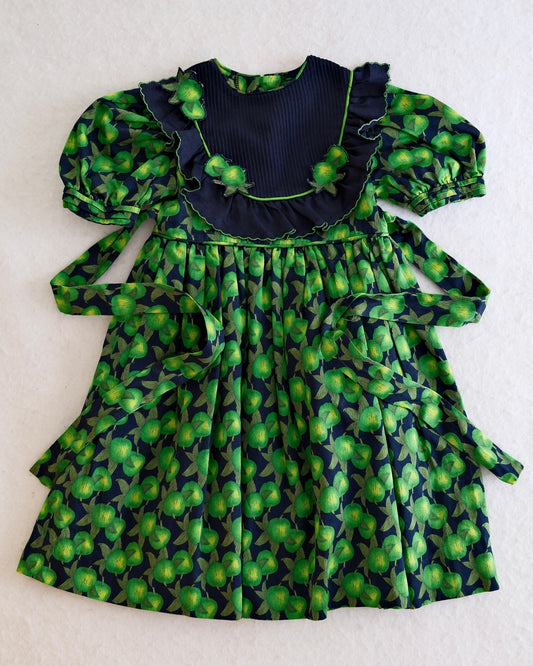 Vintage European Brand Green Apple Dress: 4T?