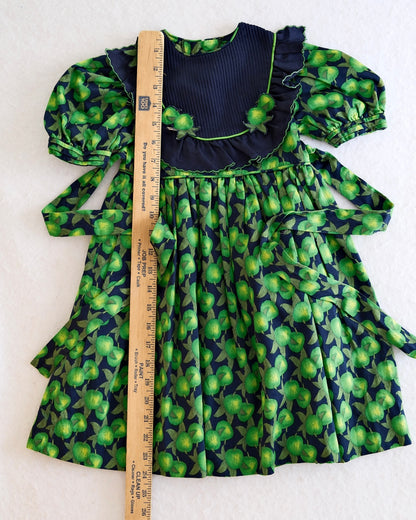Vintage European Brand Green Apple Dress: 4T?