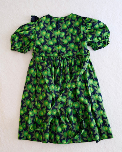 Vintage European Brand Green Apple Dress: 4T?