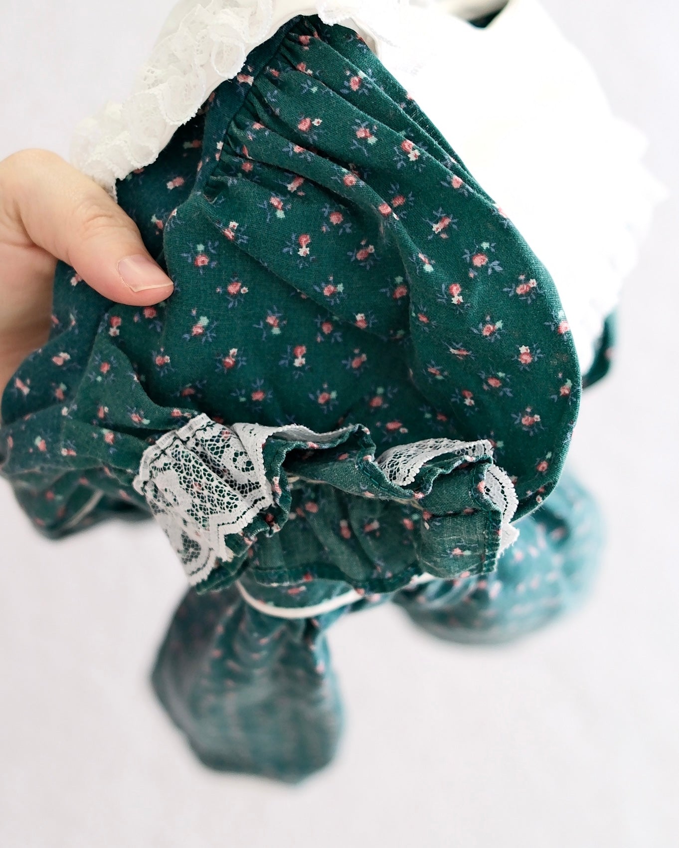 Vintage Handmade Green Floral Prairie Dress: 6y?