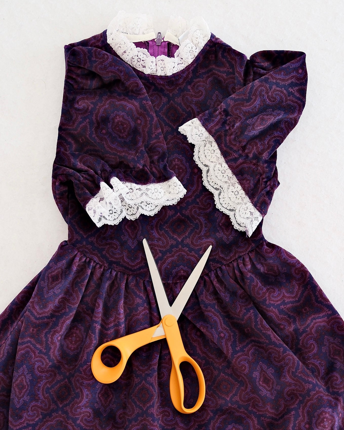 Vintage Wonderland Purple Paisley Velour Dress: 4T?