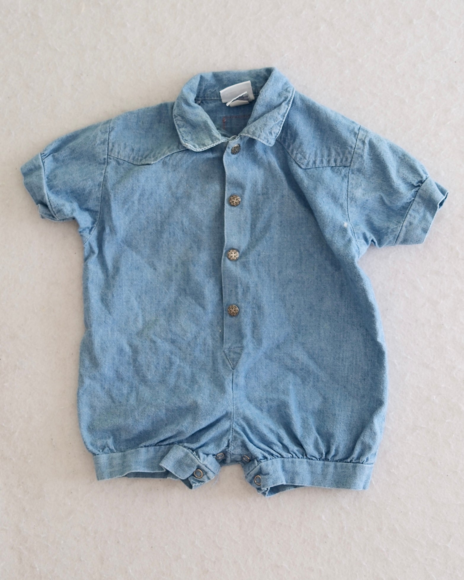 vintage OshKosh B'Gosh baby light wash denim collared romper size 6-9