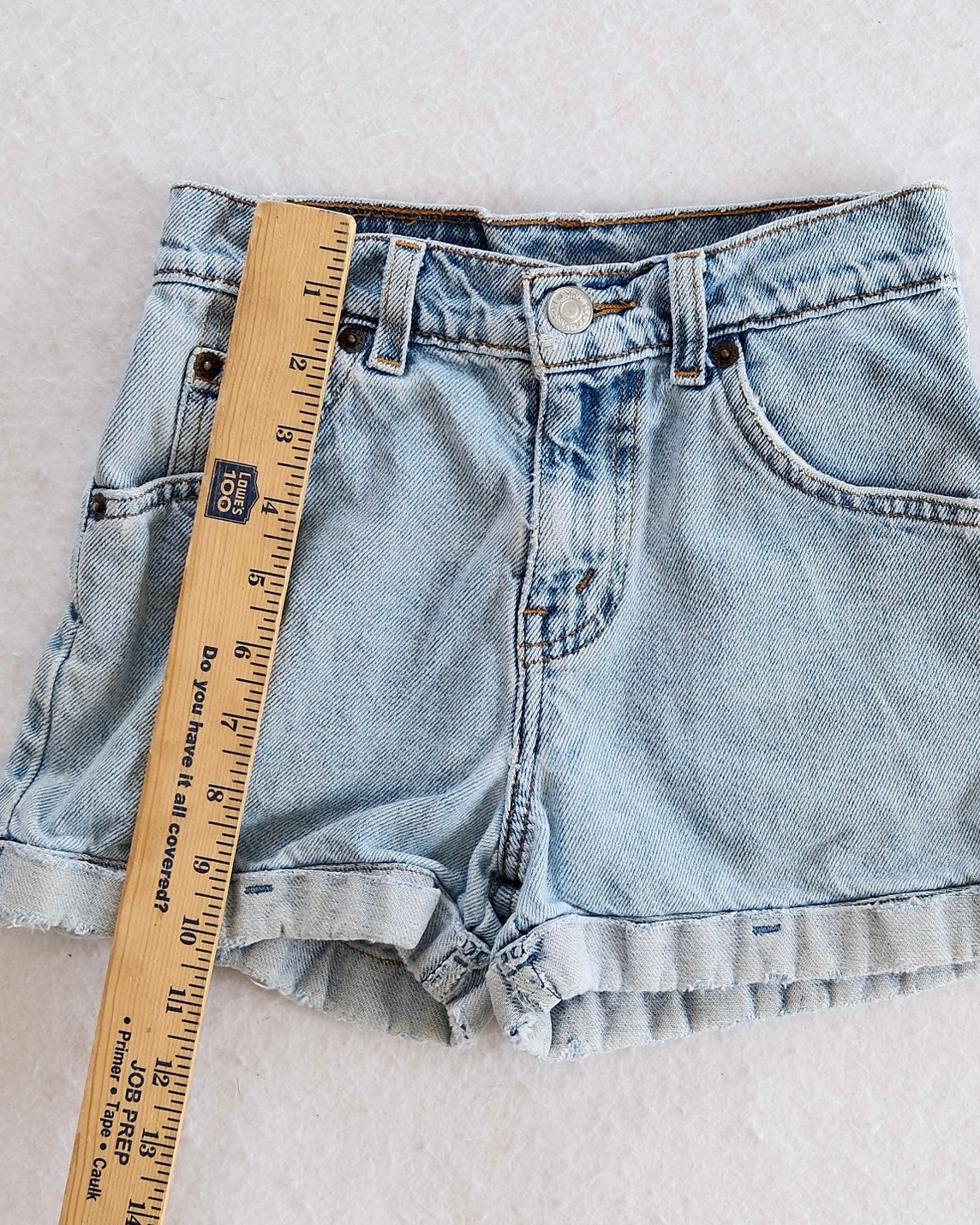 Vintage Levi’s Light Wash Denim Kids Shorts: 7y