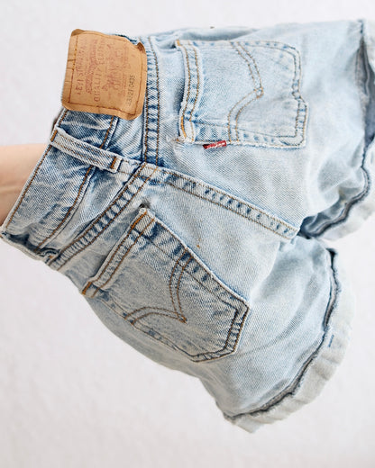 Vintage Levi’s Light Wash Denim Kids Shorts: 7y - Yellow Clover Vintage Kids Clothes