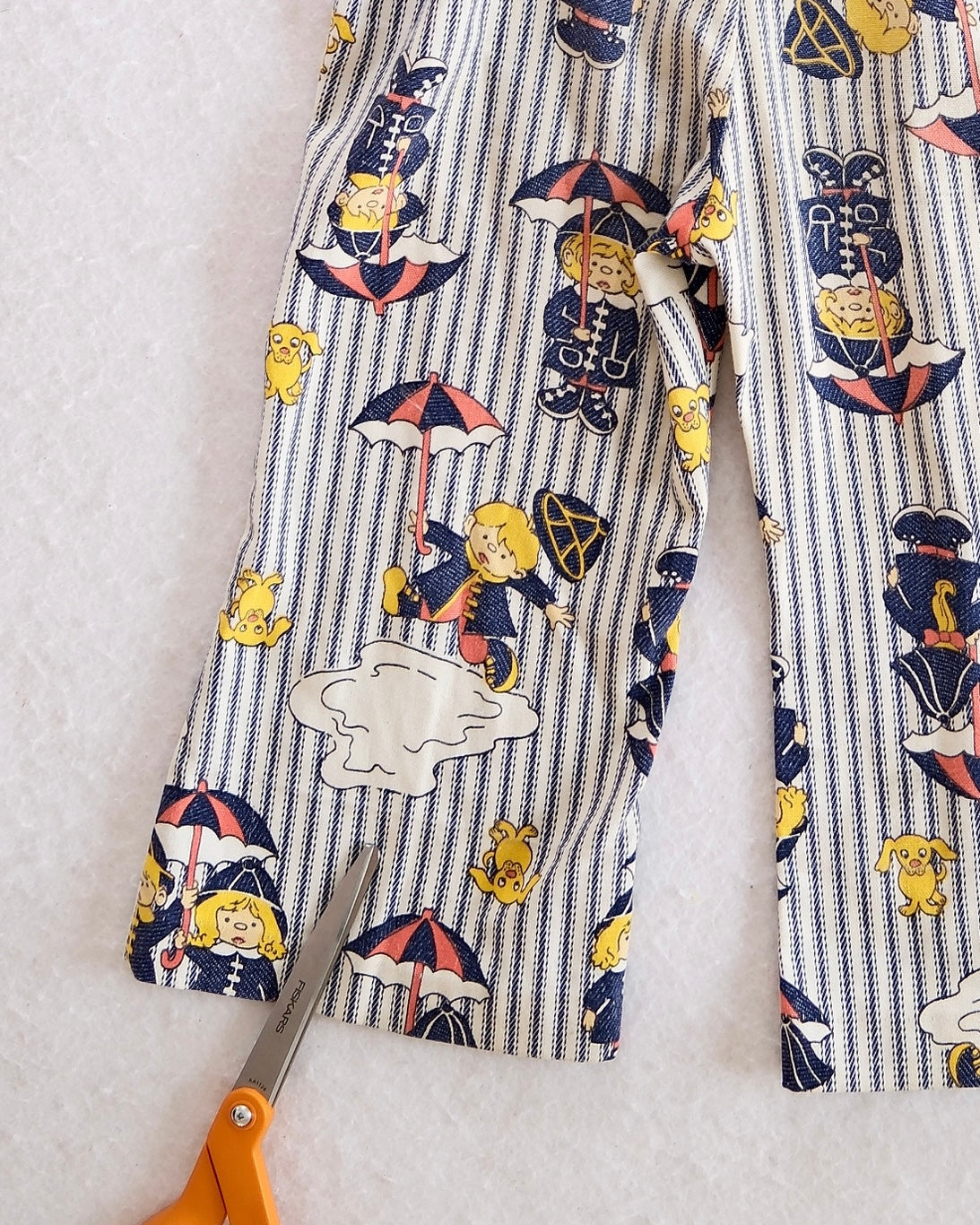 Vintage Healthtex Umbrella Girls Print Toddler Overalls Romper: 3T