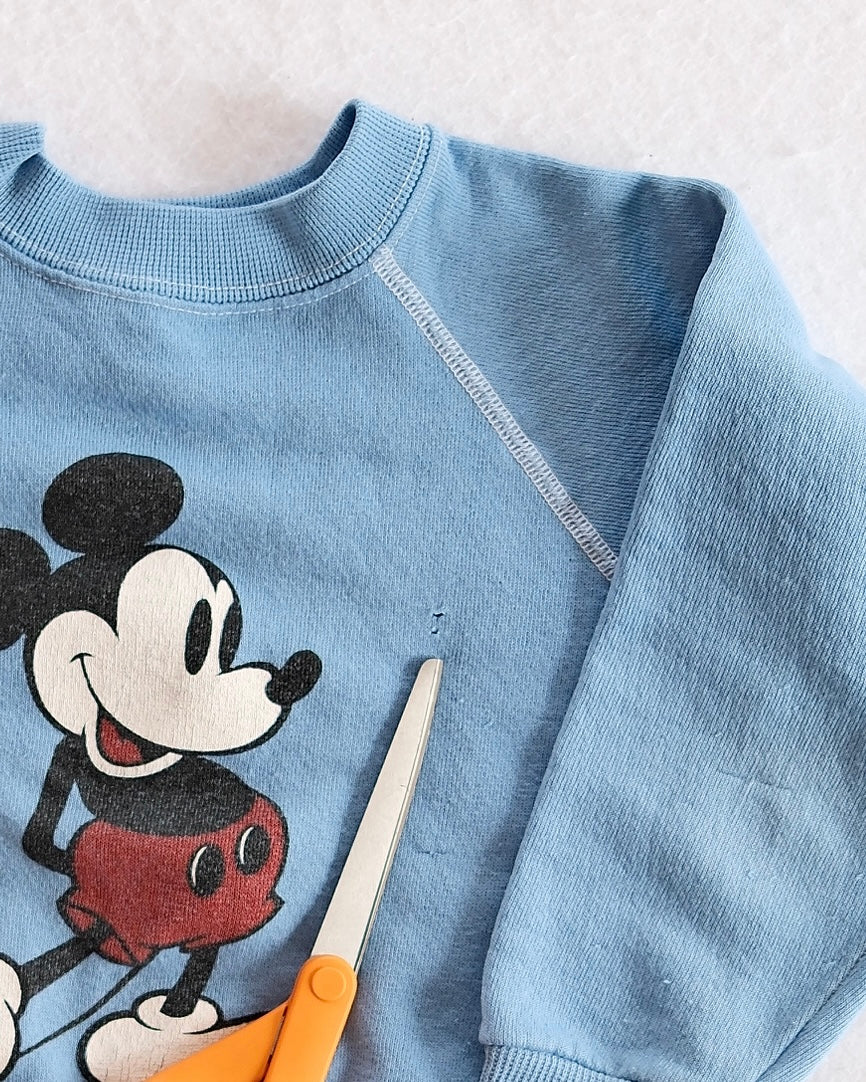 Vintage Disney Fashions Mickey Mouse Blue Kids Sweatshirt: 6y?