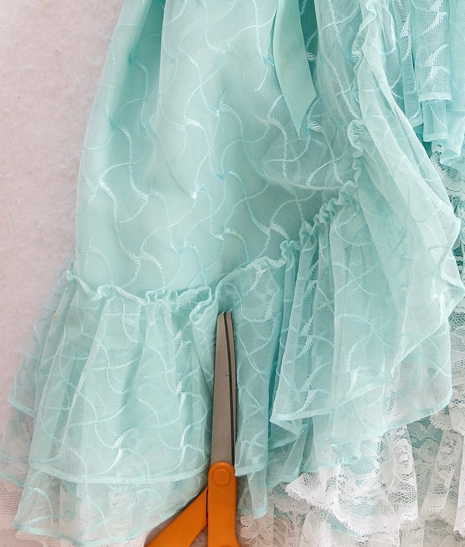 Vintage Mint Blue Ruffle Party Dress with Pearls: 8y