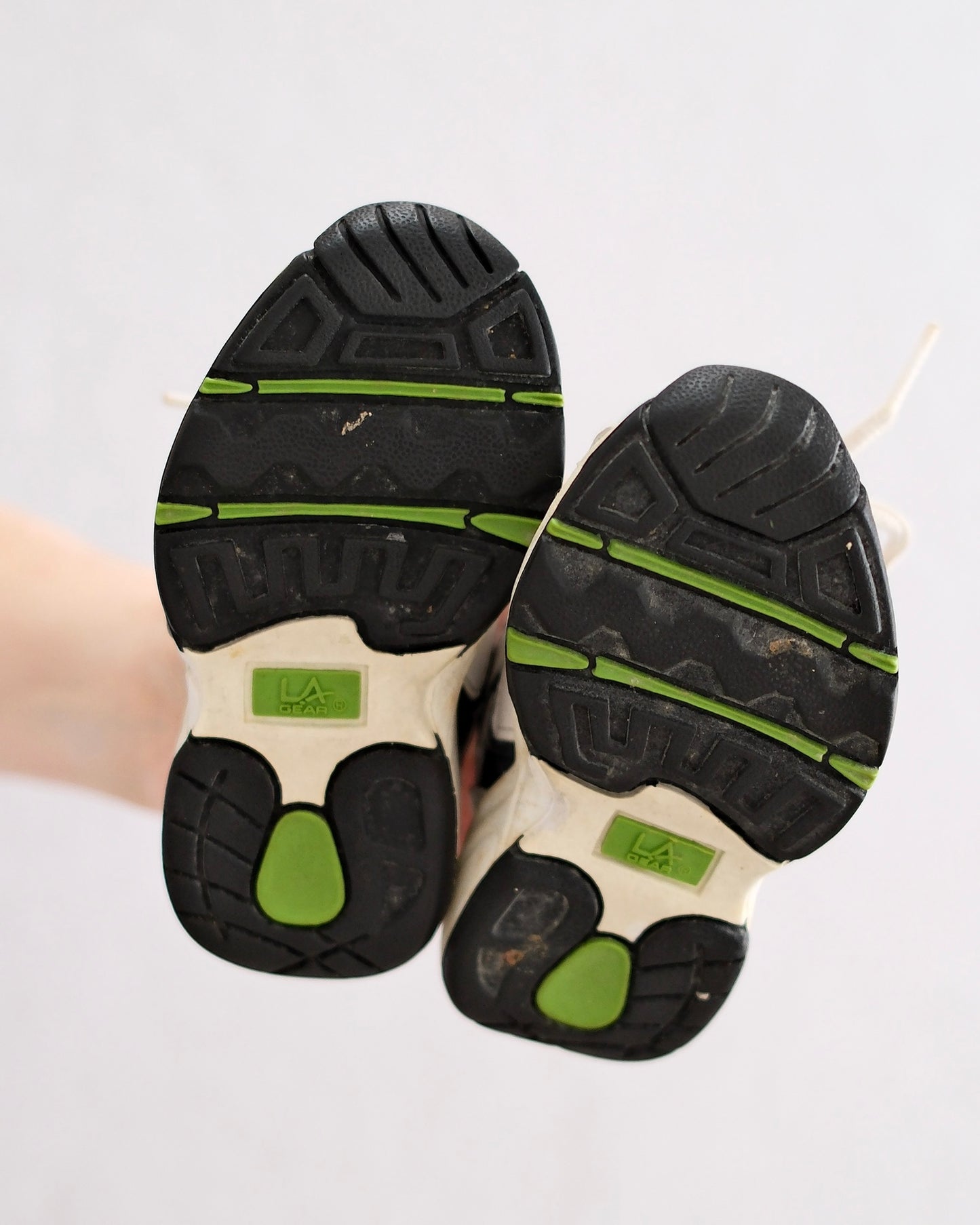 Vintage LA Gear Baby Sneakers: Size 5.5