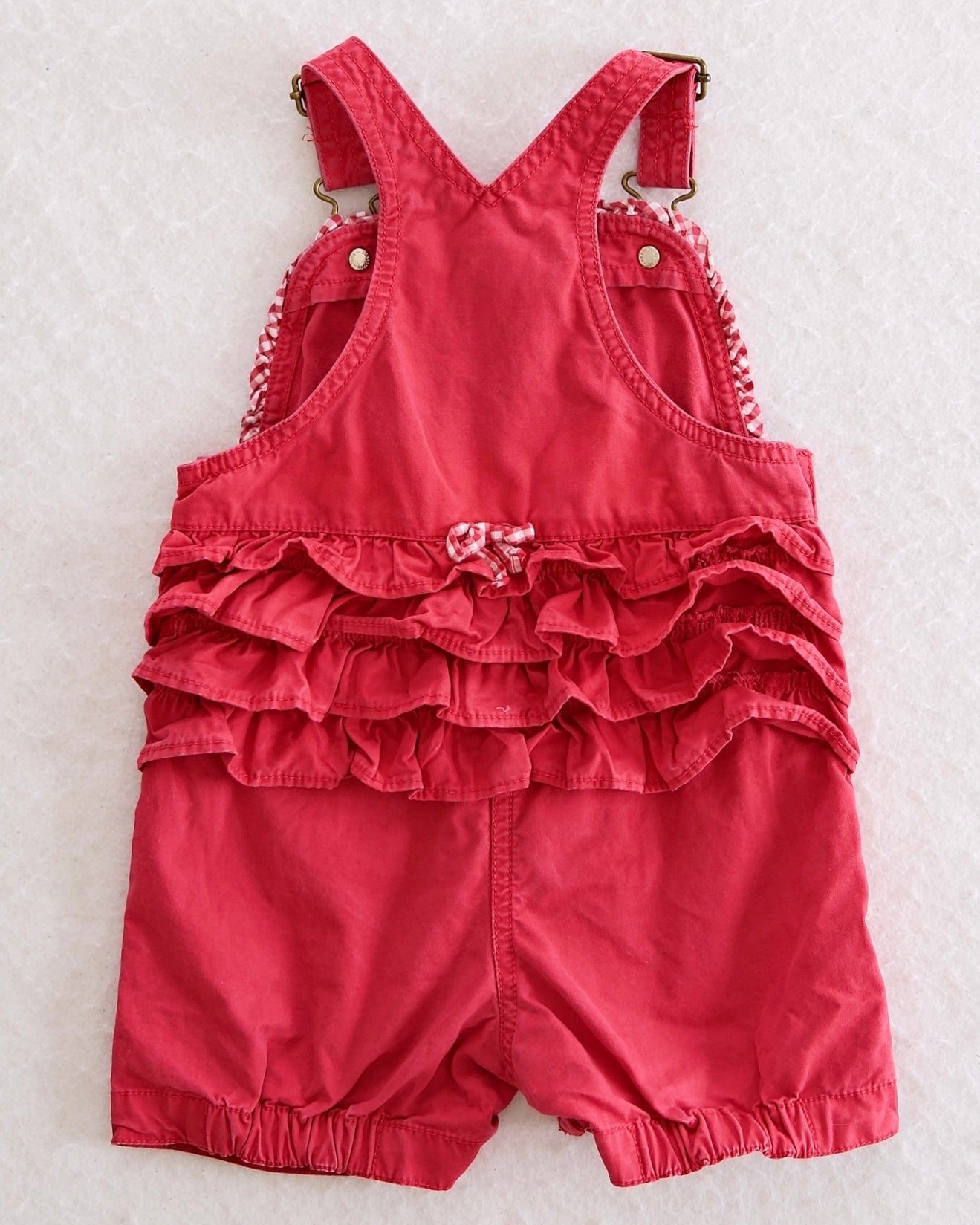Y2K Gymboree 2007 Strawberry Farm Appliqué Ruffle Shortall: 12-18 Months - Yellow Clover Vintage Kids Clothes