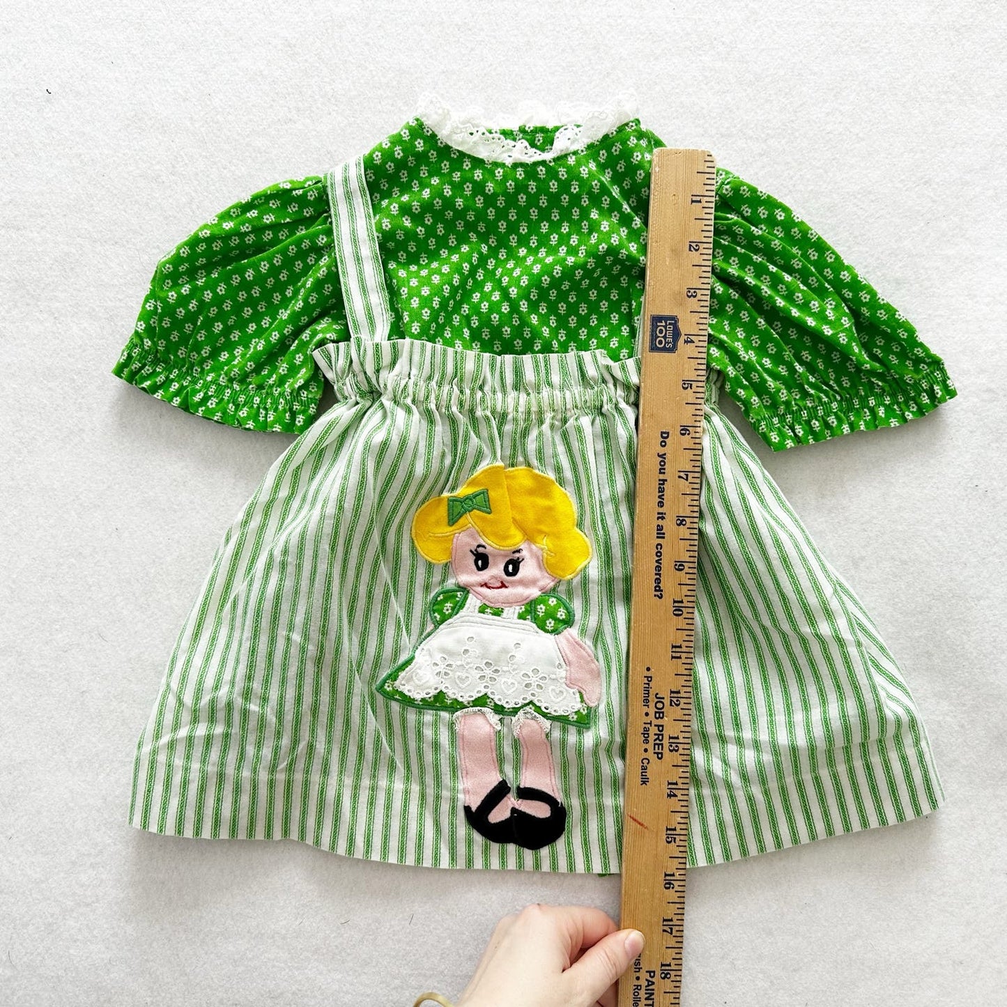 Vintage Girl Appliqué Pinafore Dress Set: 18/24m? - Yellow Clover Vintage Kids Clothes