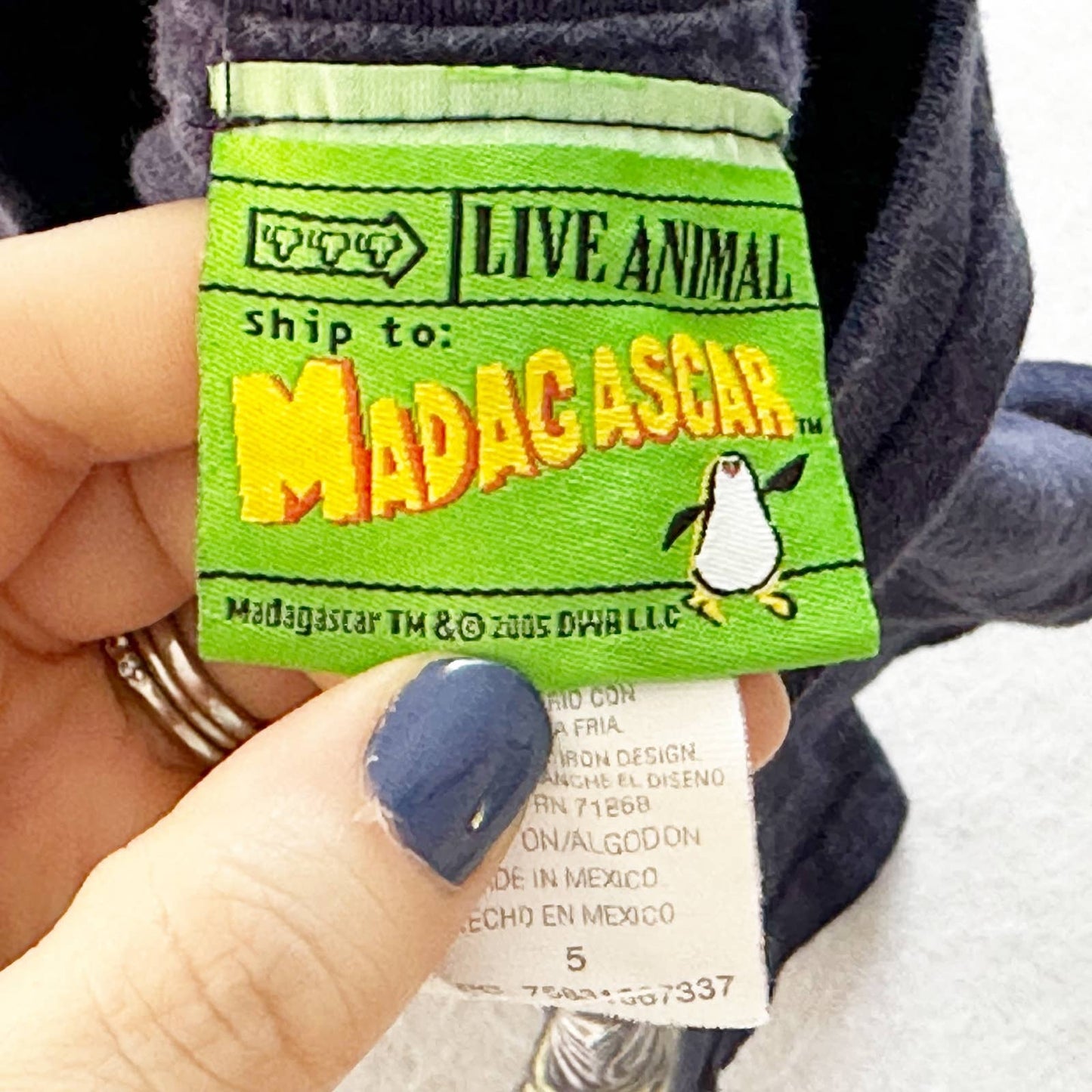 Y2K Madagascar Movie Graphic Tee: 5y - Yellow Clover Vintage Kids Clothes