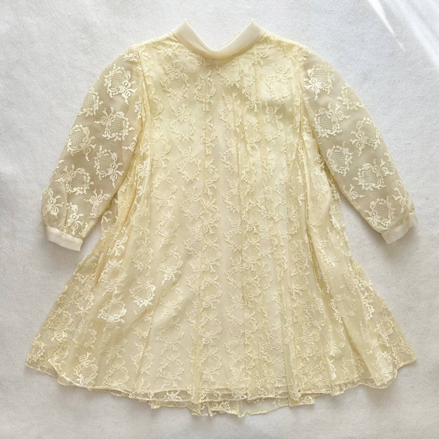 Vintage L’Enfant Cream Lace High Neck Dress: 6y - Yellow Clover Vintage Kids Clothes