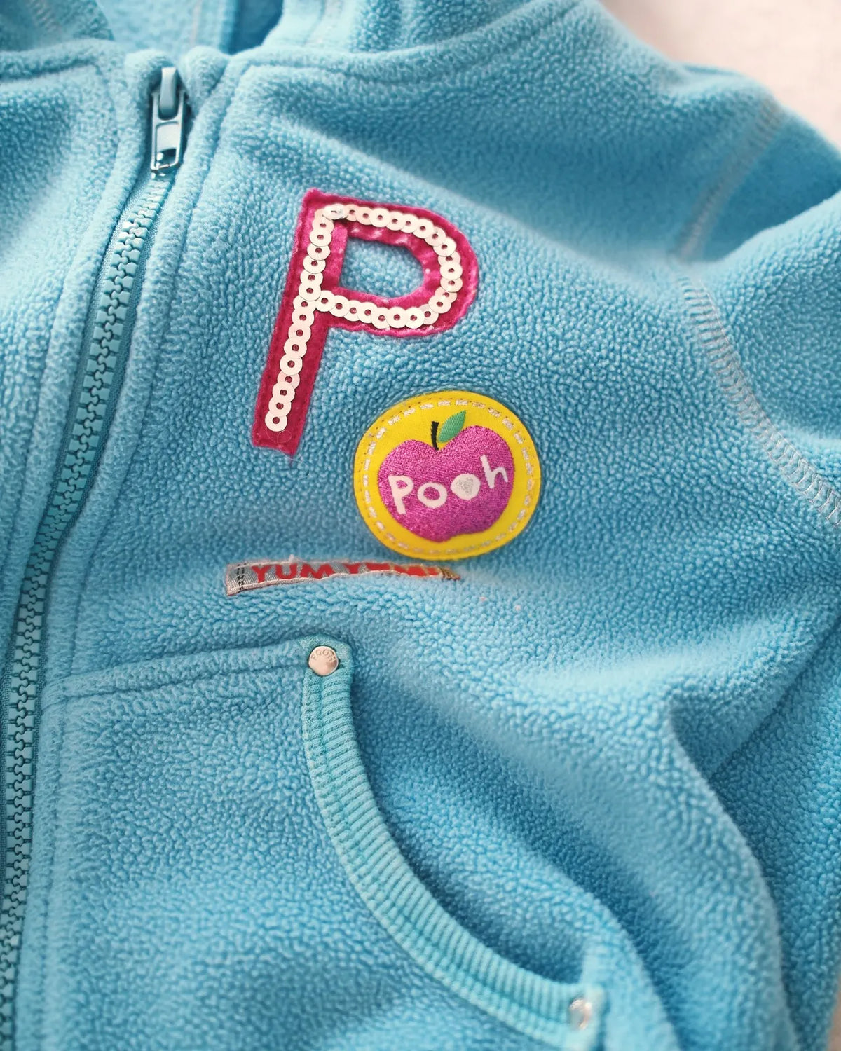 Y2K Euro Disney Winnie the Pooh Embroidered Hoodie: 4T