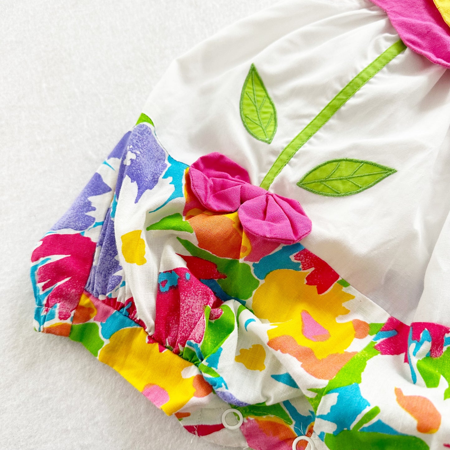 Vintage Bright Flower Collar Romper: 6m