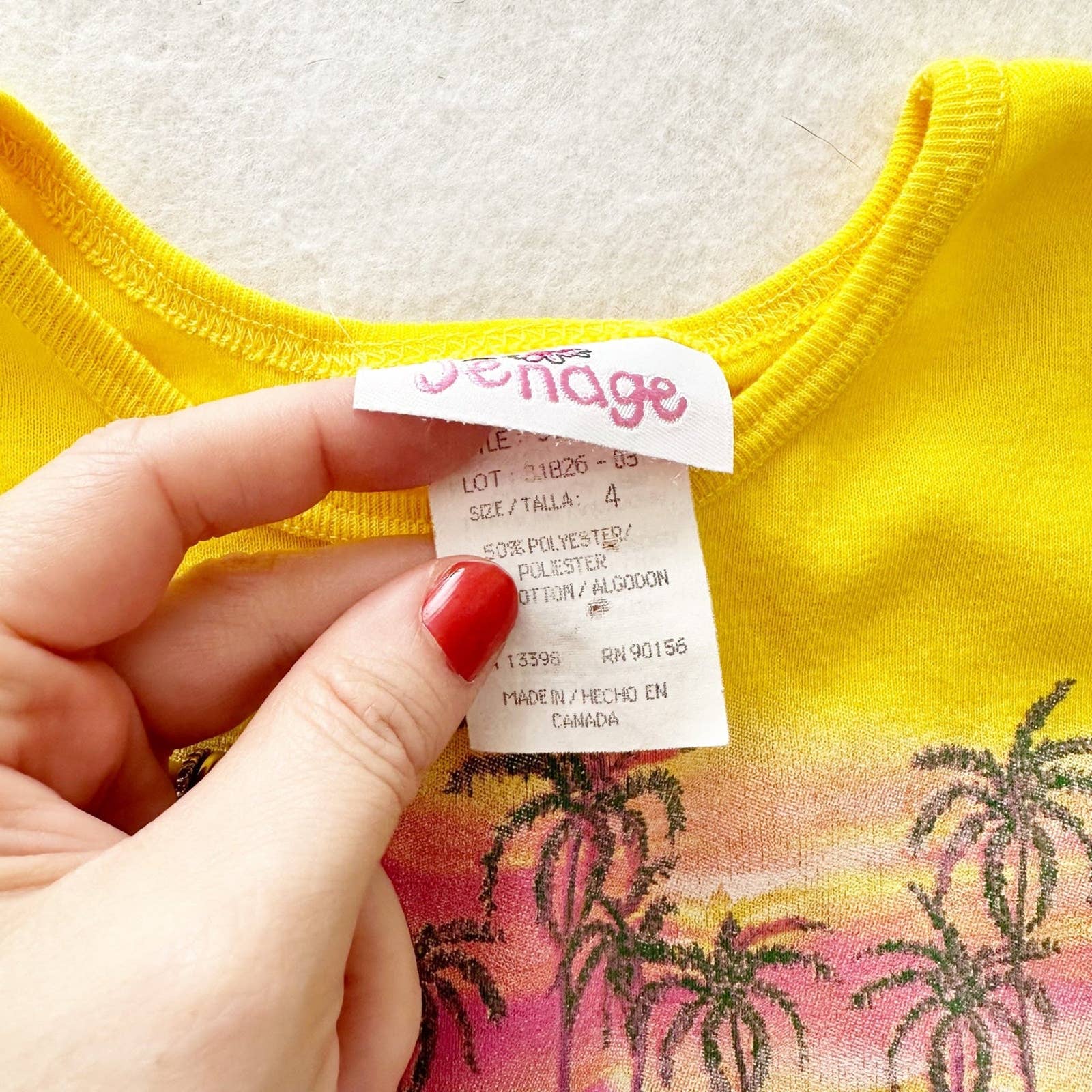 Vintage Y2K Jenage Beach Tank Top: 2T-4T - Yellow Clover Vintage Kids Clothes