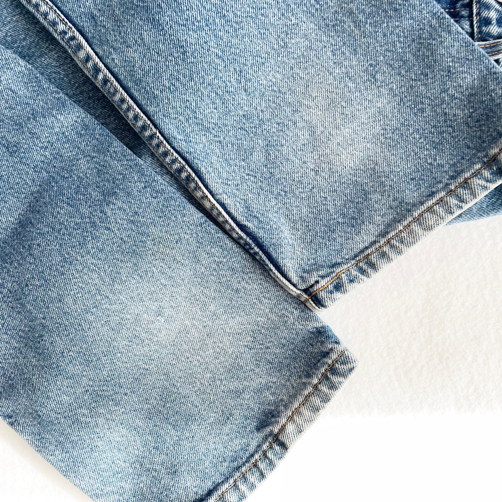 Levi’s 550 Medium Wash Jeans • 10y - Yellow Clover Vintage Kids Clothes