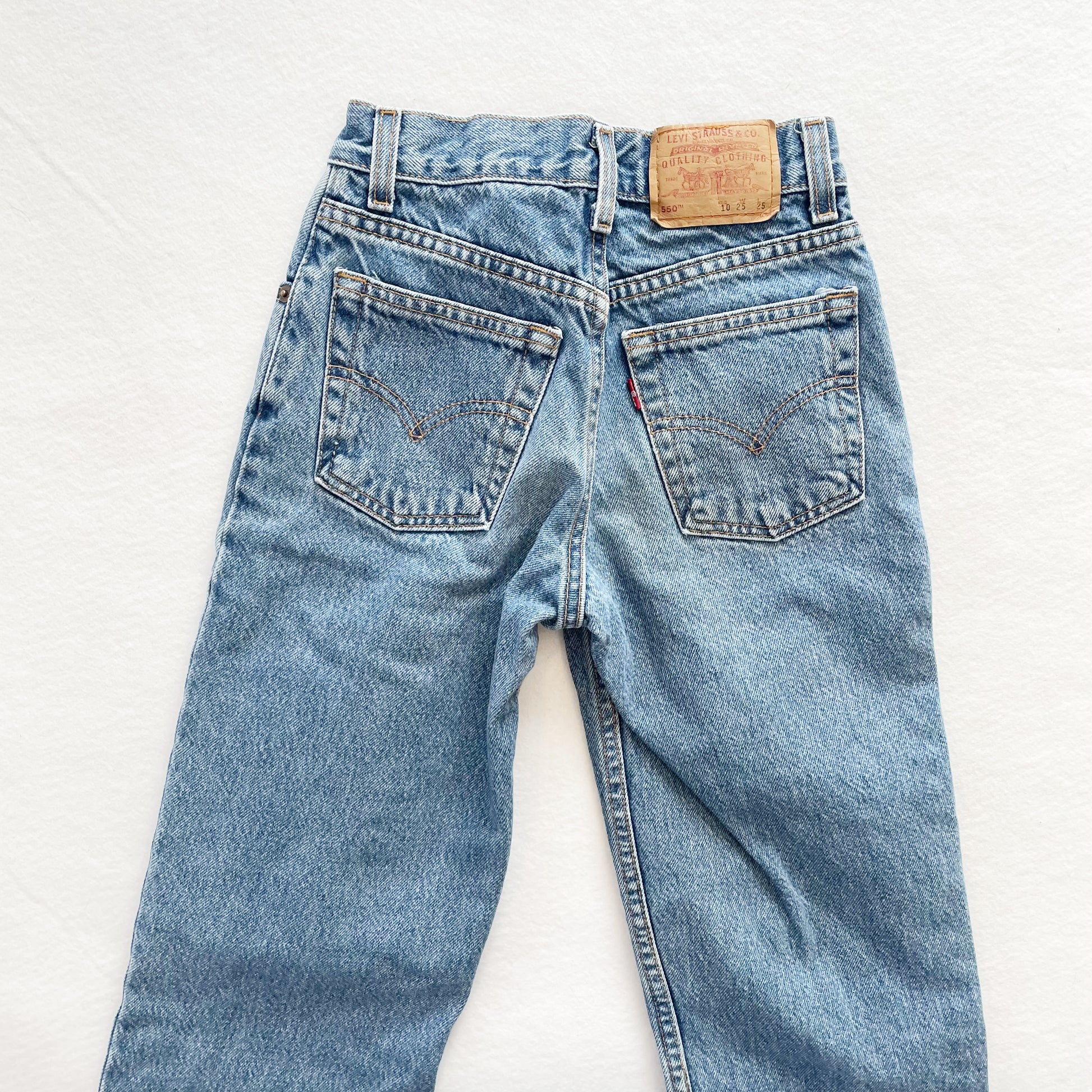 Levi’s 550 Medium Wash Jeans • 10y - Yellow Clover Vintage Kids Clothes