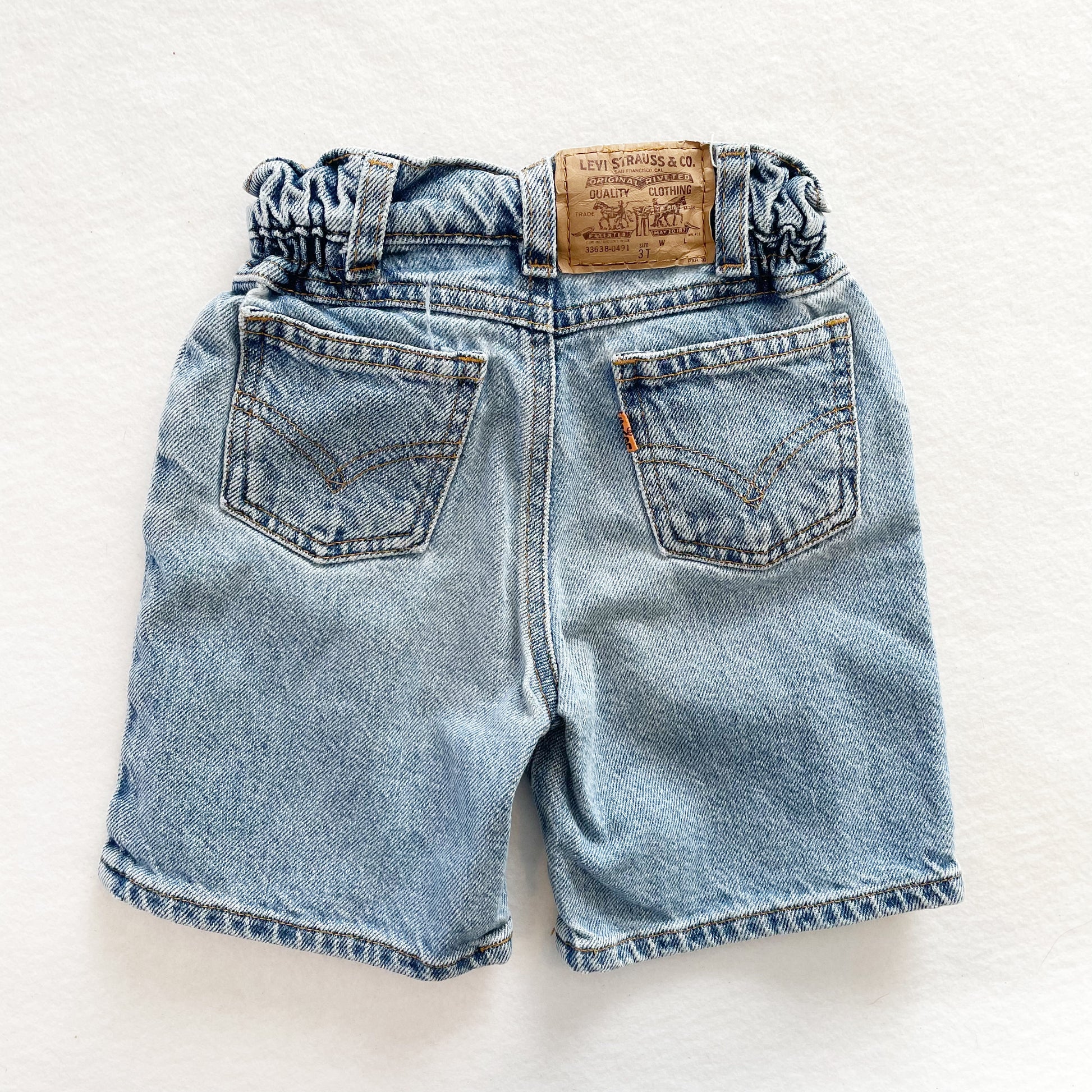 Levi’s Medium Light Wash Orange Tab Ruched Waist Shorts • 3T - Yellow Clover Vintage Kids Clothes