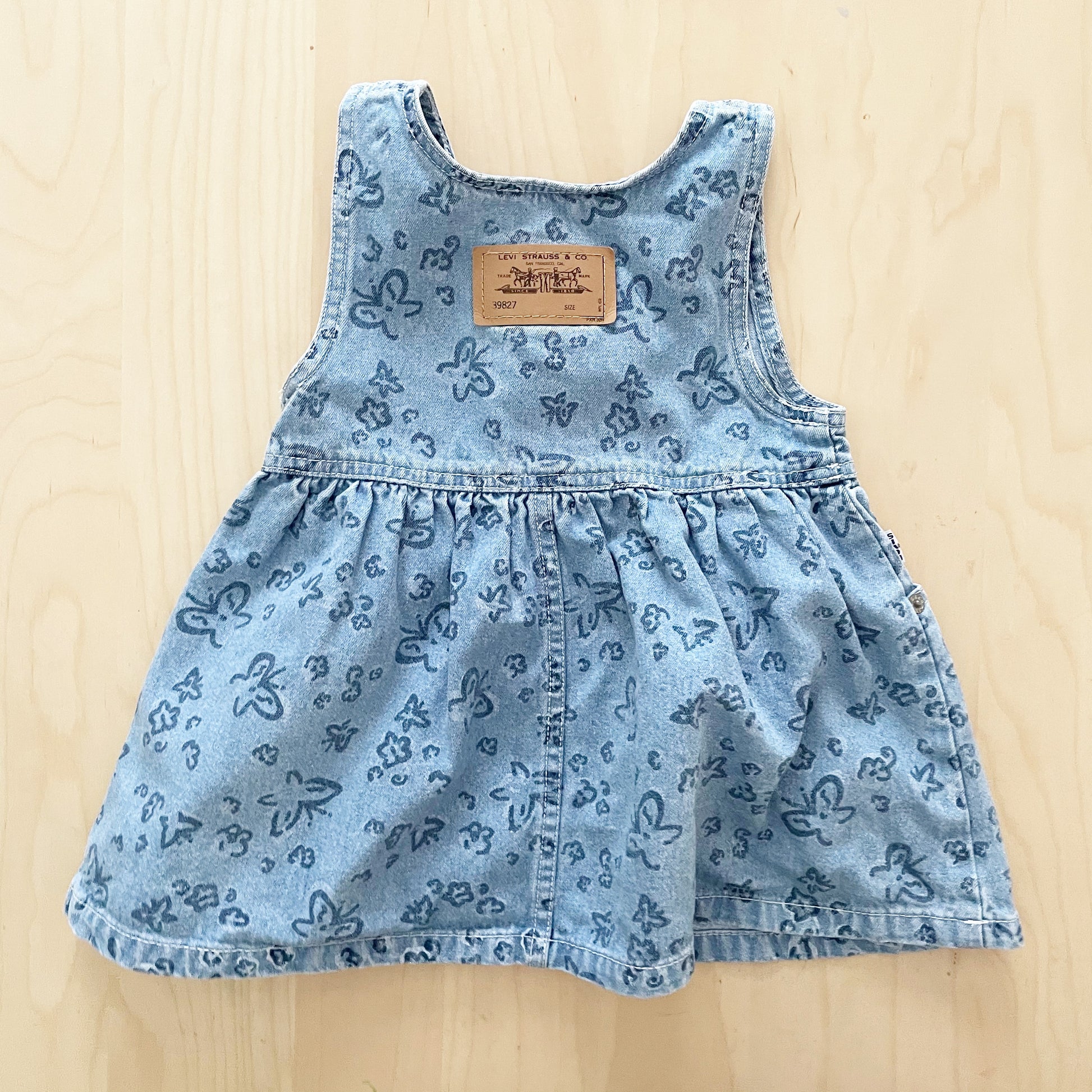 Vintage Levi’s Butterfly Print Jumper - Yellow Clover Vintage Kids Clothes