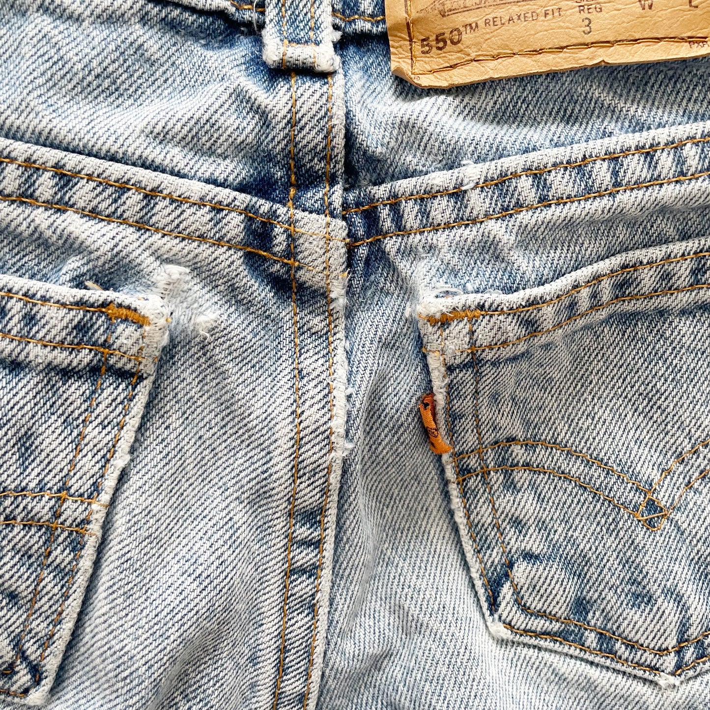 Levi’s 550 Relaxed Fit Lighter Wash Orange Tab Jeans • 3T - Yellow Clover Vintage Kids Clothes