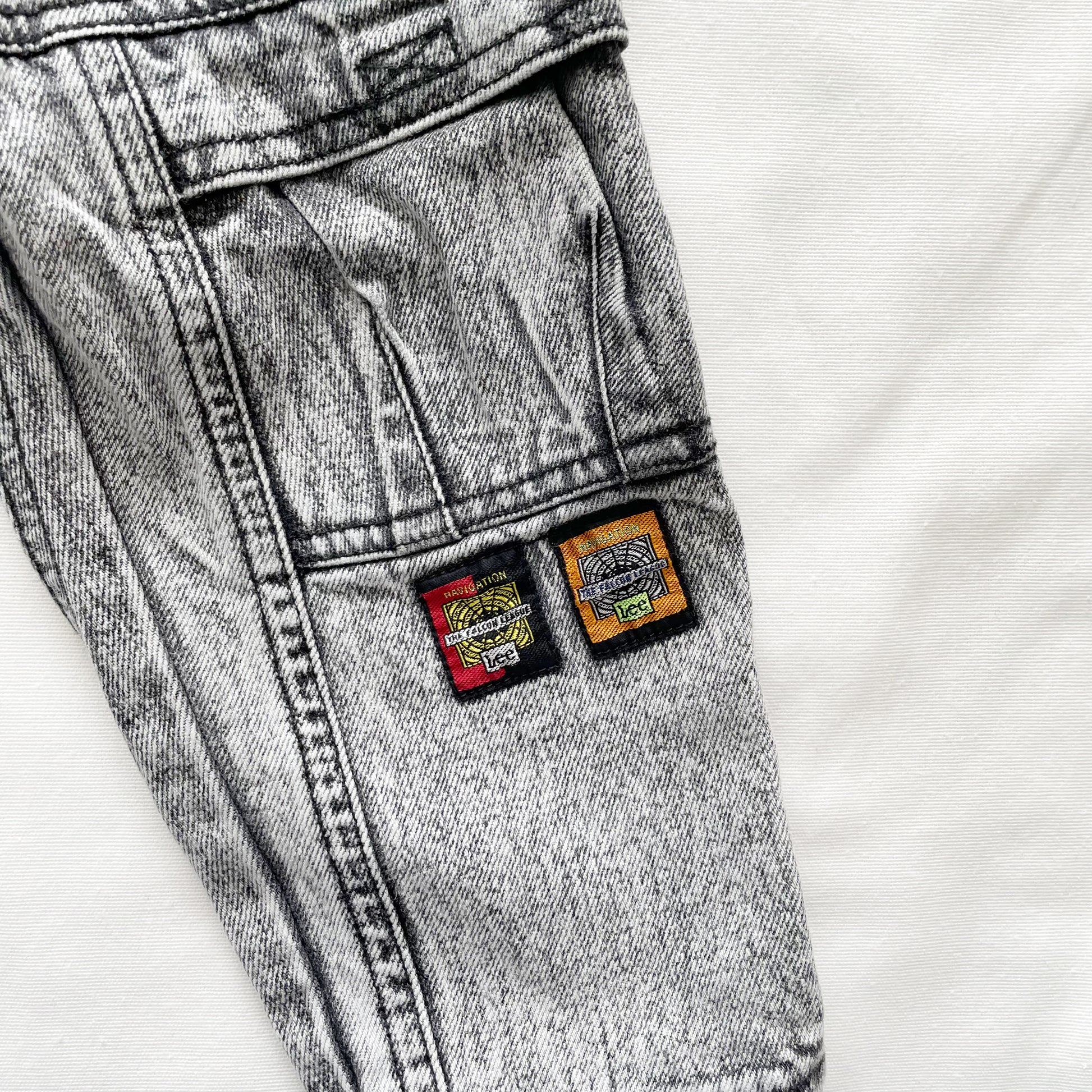 Lee Acid Wash Pleat Waist Patch Jeans • 2T - Yellow Clover Vintage Kids Clothes