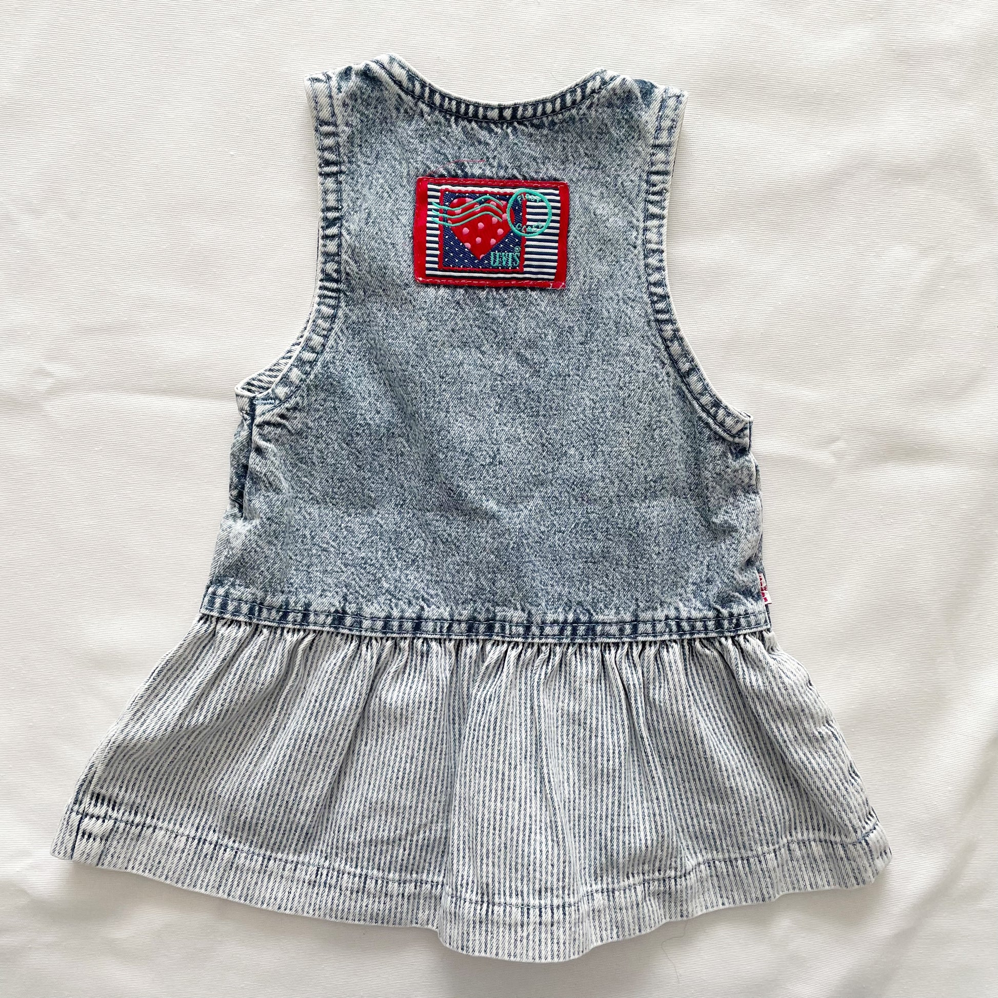 Levi’s Acid Wash Heart Patch Denim Dress • 18m - Yellow Clover Vintage Kids Clothes