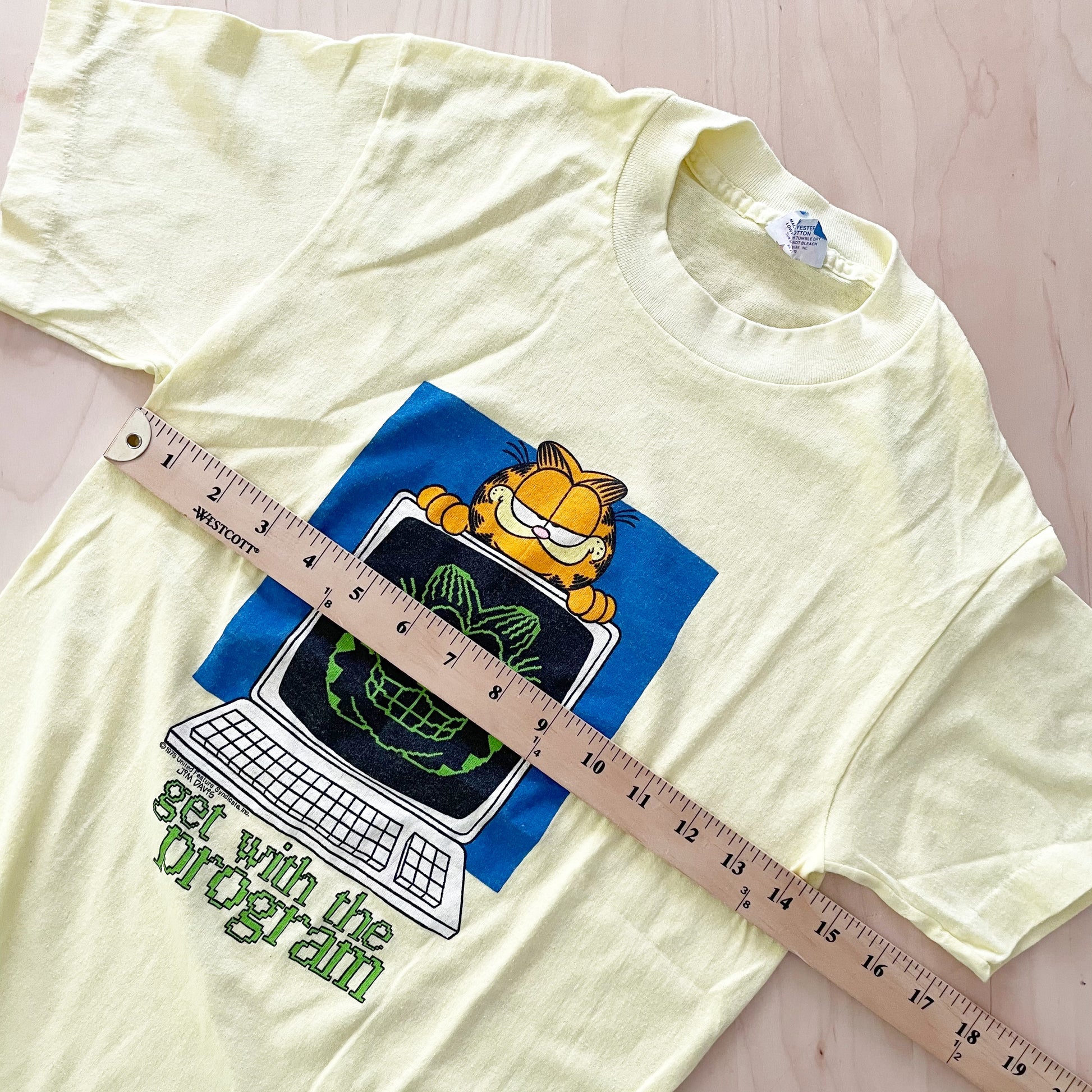 Vintage 1978 Garfield Single Stitch Youth or Adult Tee - Yellow Clover Vintage Kids Clothes