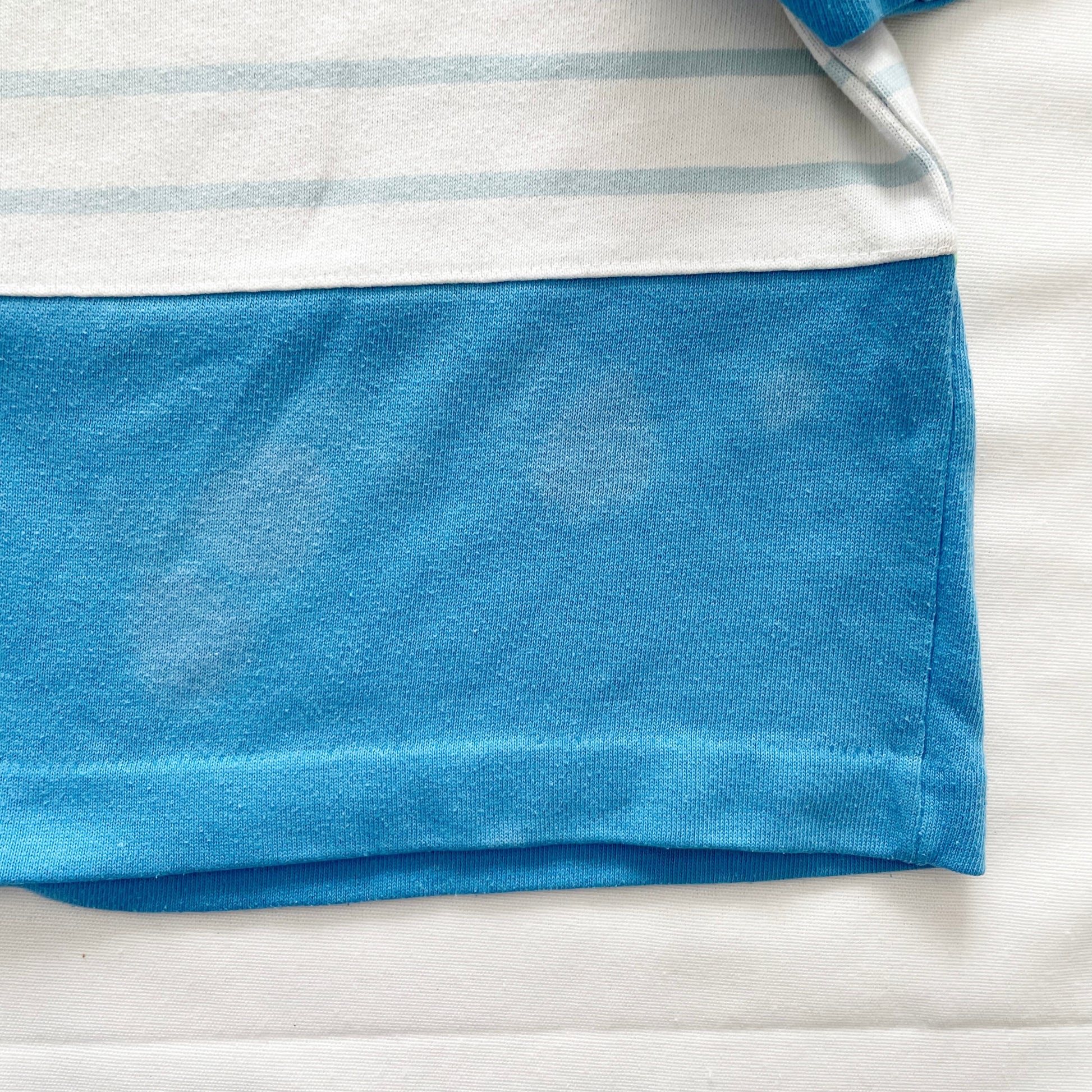 Levi’s Underwater Explorer Patches Tee • 7y? - Yellow Clover Vintage Kids Clothes