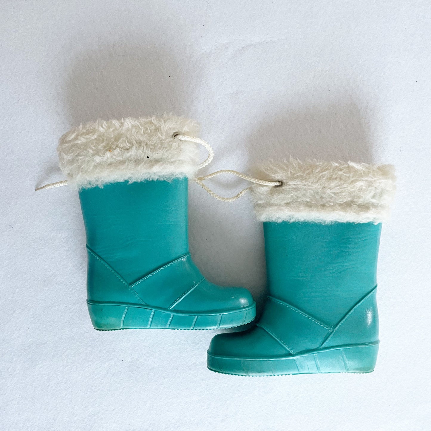 Strawberry Shortcake Fuzzy Lined Boots
