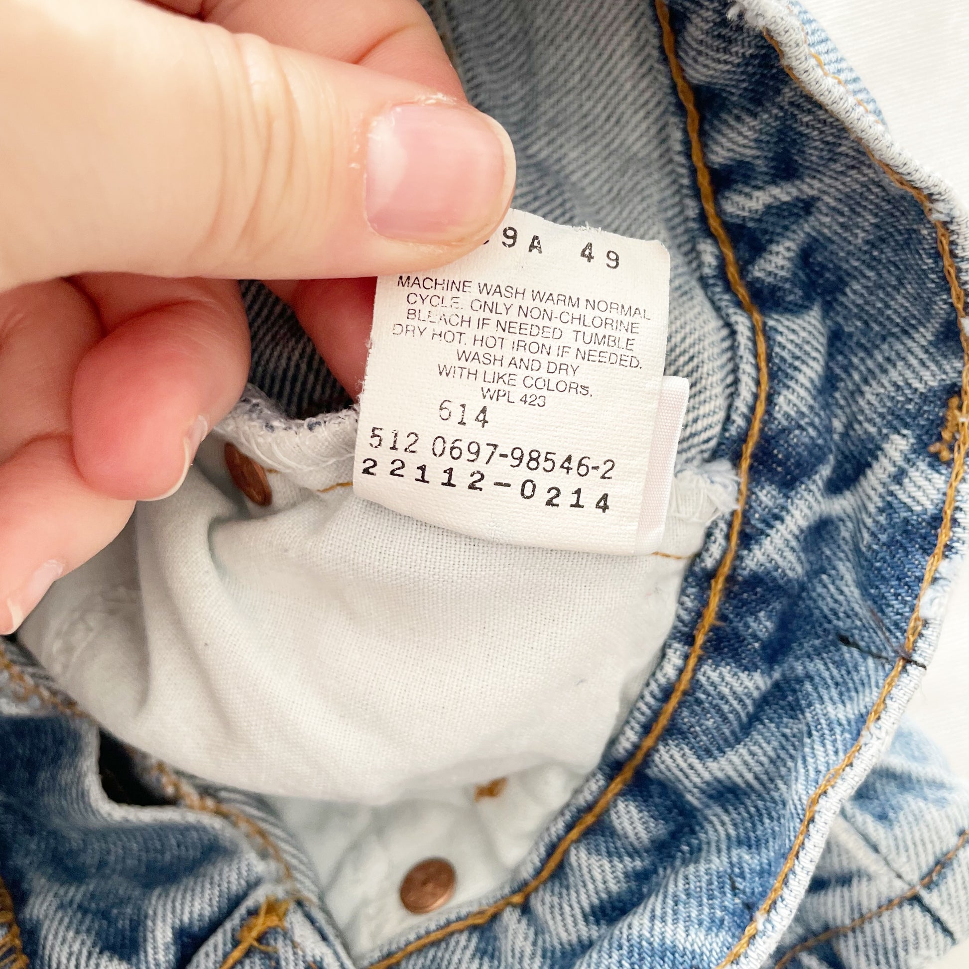 Levi’s 550 Relaxed Fit Lighter Wash Orange Tab Jeans • 3T - Yellow Clover Vintage Kids Clothes